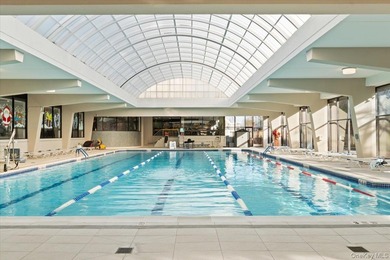 BACK TO MARKET!!! SHOW & SELL! Welcome to 2 Bay Club Drive, Apt - photo 18
