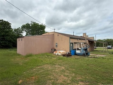Auction Property! Live onsite auction Thur July 16 10:01 AM - photo 21