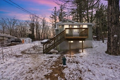 Lake Lookover Home For Sale in West Milford New Jersey