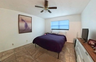 Welcome to sunny Boynton Beach! This move-in-ready 2-bed/2-bath - photo 13