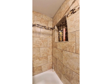 Welcome to sunny Boynton Beach! This move-in-ready 2-bed/2-bath - photo 18
