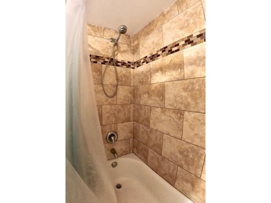Welcome to sunny Boynton Beach! This move-in-ready 2-bed/2-bath - photo 19