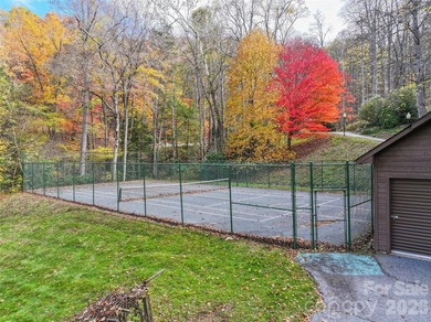 Discover a rare opportunity to build your dream mountain estate - photo 24