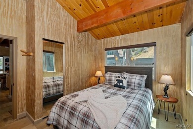 This beautifully upgraded 4-bedroom, 2-bath mountain retreat - photo 26