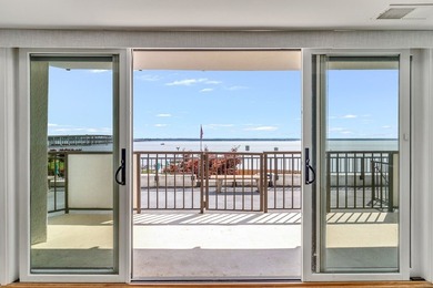 Where every day feels like a vacation! A Rare 3 bedroom, 2 bath - photo 30