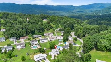 Welcome to your new home! 348 Ridge Road in Caryville, Tennessee - photo 3