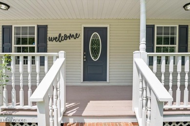 Welcome to your new home! 348 Ridge Road in Caryville, Tennessee - photo 4