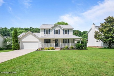Welcome to your new home! 348 Ridge Road in Caryville, Tennessee - photo 5