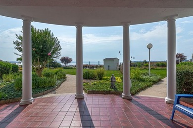 Where every day feels like a vacation! A Rare 3 bedroom, 2 bath - photo 35