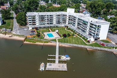 Where every day feels like a vacation! A Rare 3 bedroom, 2 bath - photo 44