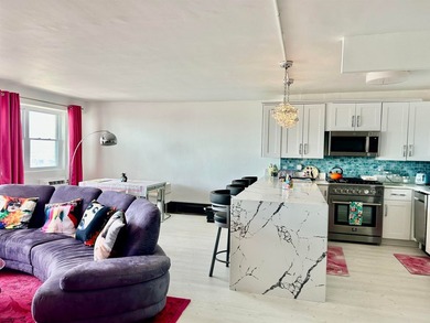 Beautifully renovated 2BR/2BA condo in Landmark Towers offering - photo 5