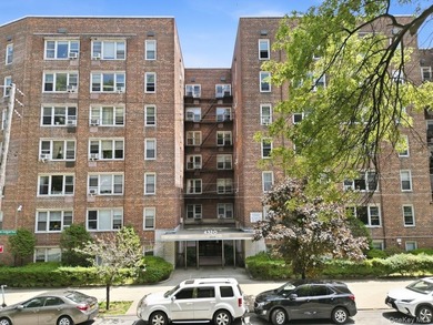 Nestled in the heart of Woodlawn, this immaculate and charming - photo 1