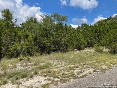 Lake Medina Lot For Sale in Lakehills Texas