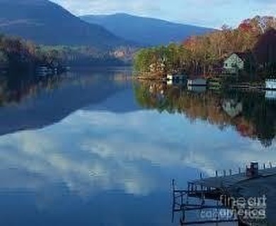 LAKE LURE---Affordable 3-bedroom, 2 bath, Southland Log Home on - photo 28