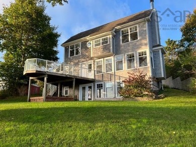 Dreaming of the quiet life? Dream no more. This custom-designed - photo 3