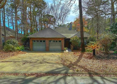 Experience the Lowcountry lifestyle in this charming 3-bedroom - photo 1