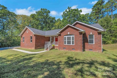 Lake Wylie Home Active Under Contract in Gastonia North Carolina
