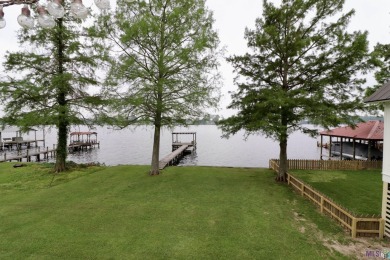 Lake Home For Sale in Jarreau, Louisiana