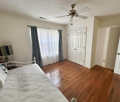 Experience the Lowcountry lifestyle in this charming 3-bedroom - photo 8