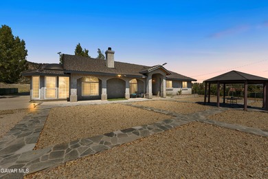 (private lake, pond, creek) Home For Sale in Frazier Park California