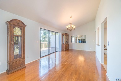 Beautiful condominium in sunny Sunland with stunning Strait - photo 11