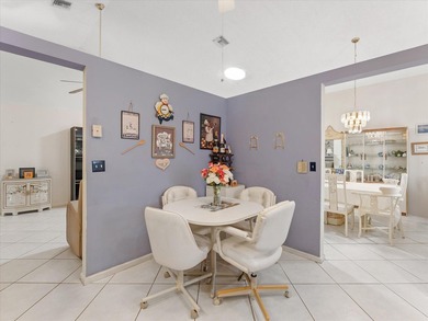 Welcome to this charming three-bedroom, two-bathroom residence - photo 12