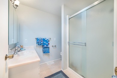 Beautiful condominium in sunny Sunland with stunning Strait - photo 20