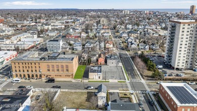 Exceptional opportunity to acquire prime real estate in one of - photo 3
