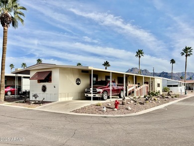CORNER LOT!! Awesome Location! Amazing views of the Superstition