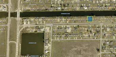 Oversized waterfront lot on the Horseshoe Canal, offering a - photo 5