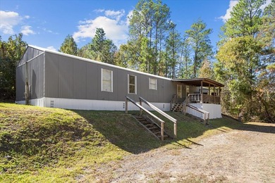 Discover the perfect getaway with this 3 bedroom, 2 bathroom - photo 3