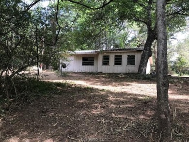 Lake Home For Sale in Franklin, Texas