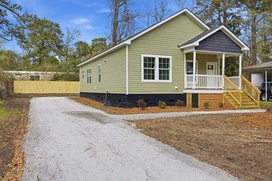 New construction home in Charleston Farms. Open floorplan with - photo 2