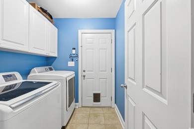 Enjoy cul-de-sac living in the Jack Nicklaus designed Pawleys