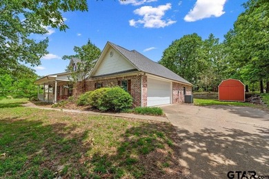Welcome to this well maintained 3 bedroom, 2 bathroom - photo 4