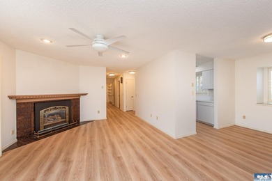 Single-level 2 bedroom, 2 bath condo with no age restriction in - photo 14