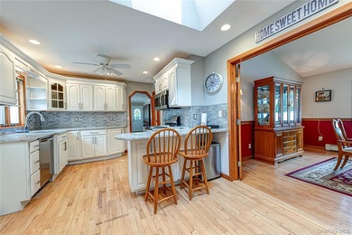Welcome to 63 Joan Avenue, a spacious 1,588-square-foot ranch - photo 20