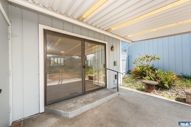 Single-level 2 bedroom, 2 bath condo with no age restriction in - photo 26