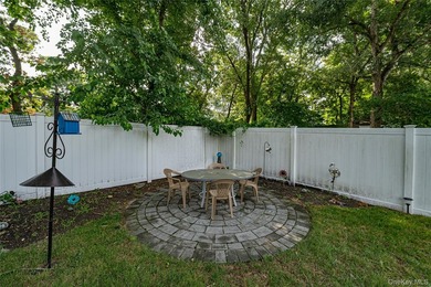 Welcome to 63 Joan Avenue, a spacious 1,588-square-foot ranch - photo 36