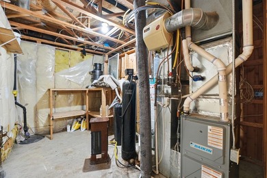 This beautifully updated 2-story home offers 6 spacious bedrooms - photo 45