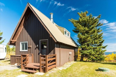 Duck Lake Home For Sale in Babb Montana