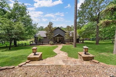Gorgeous, Like-New 3-Bedroom, 3-Bath Lake Home with Open Living - photo 8