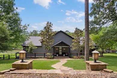 Gorgeous, Like-New 3-Bedroom, 3-Bath Lake Home with Open Living - photo 9