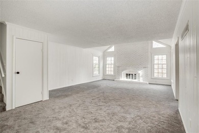 Beautifully updated and spacious home backing near the National - photo 6