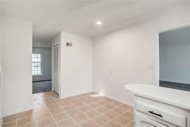 Beautifully updated and spacious home backing near the National - photo 10