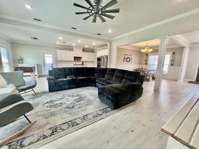 Impeccably maintained & completely move-in ready, this stunning - photo 10