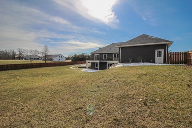 Outstanding 4 Bed, 3 1/2 Bath Walk-out Ranch on 4.18 acres with - photo 4