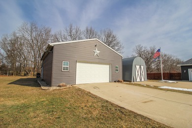 Outstanding 4 Bed, 3 1/2 Bath Walk-out Ranch on 4.18 acres with - photo 9
