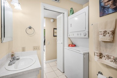 Beautifully maintained 2-bedroom, 1-bath condo located in the - photo 17