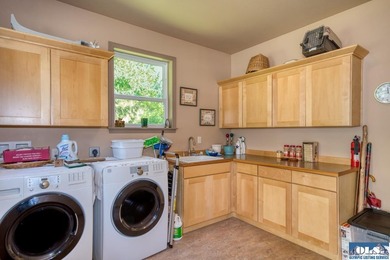This 5+ acre private estate consists of a 3 bed 2 bath single - photo 18